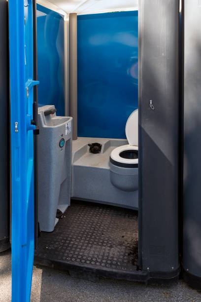 Porta potty delivery and setup in Hagan, GA